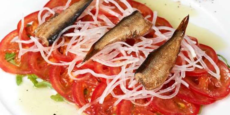 Салат со шпротами и помидорами - рецепт приготовления с фото от Maggi.ru