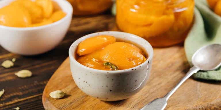 Согревающее варенье из абрикосов со свежим имбирем: рецепт с фото