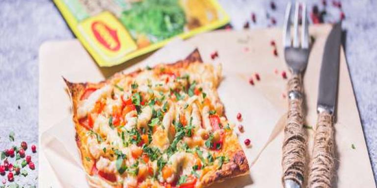 Пицца сочная из лаваша с индейкой и болгарским перцем: рецепт с фото