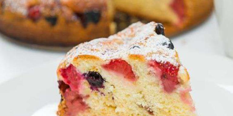 Оригинальный заливной пирог с ягодами - рецепт приготовления с фото от Maggi.ru