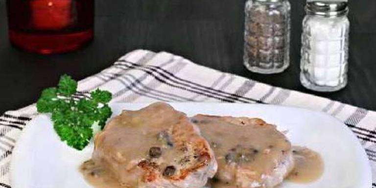 Свинина в сливочном соусе на сковороде — рецепт | maggi.ru