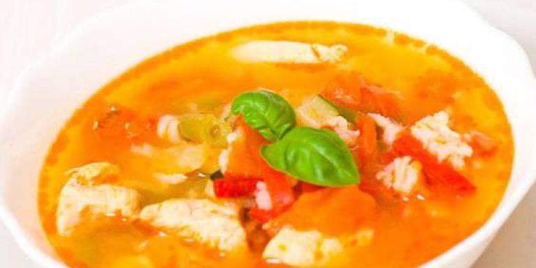 Луковый суп с кубиками минтая и паприкой - рецепт с фото от Магги