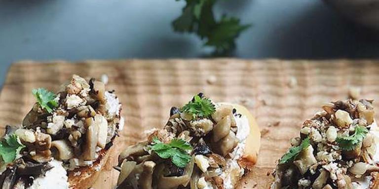 Закуска с жареными грибами - рецепт приготовления с фото от Maggi.ru