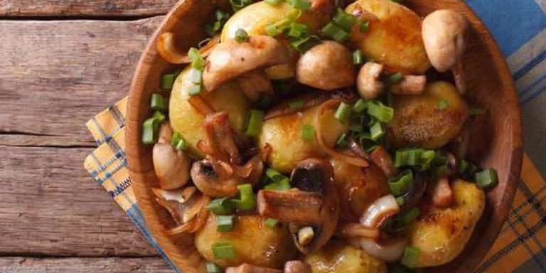 Чашушули с грибами и картофелем - рецепт приготовления с фото от Maggi.ru