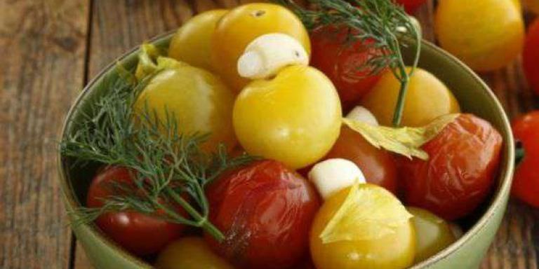 Консервированные помидоры черри с виноградом без уксуса: рецепт с фото