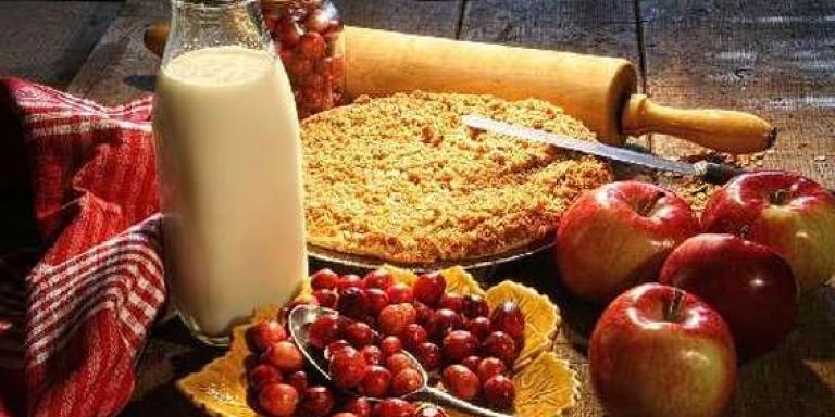 Пирог с яблоками и брусникой - рецепт приготовления с фото от Maggi.ru