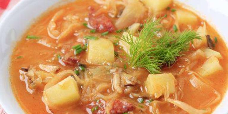 Суп из квашеной капусты с колбасой - рецепт приготовления с фото от Maggi.ru