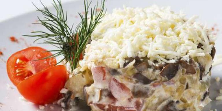 Салат с курицей, грибами и сыром - рецепт приготовления с фото от Maggi.ru