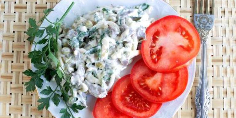 Салат с кальмарами, зеленым горошком и огурцом - рецепт приготовления с фото от Maggi.ru
