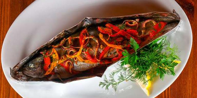 Форель с овощами в духовке - рецепт приготовления с фото от Maggi.ru