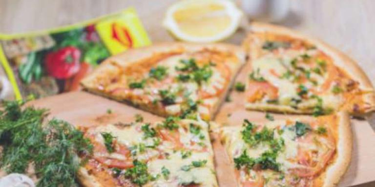 Пицца маринара с помидорами, оливковым маслом и орегано: рецепт с фото