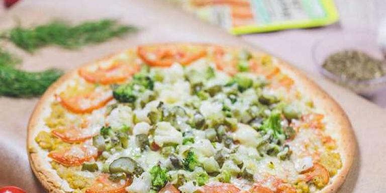 Пицца постная с нутовым соусом и овощами, подробный рецепт с фото