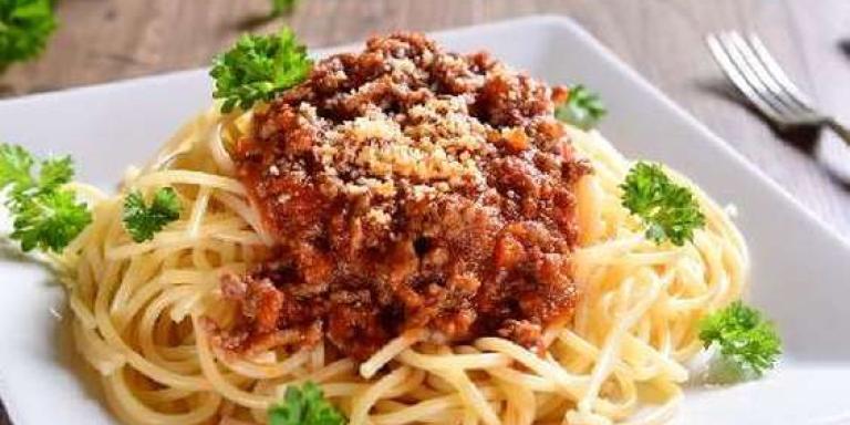 Спагетти болонезе с травами - рецепт приготовления с фото от Maggi.ru