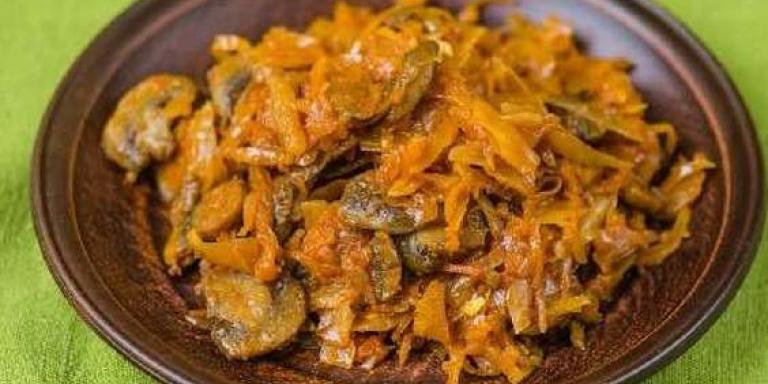 Рецепт тушёной капусты с грибами - рецепт с фото от Maggi