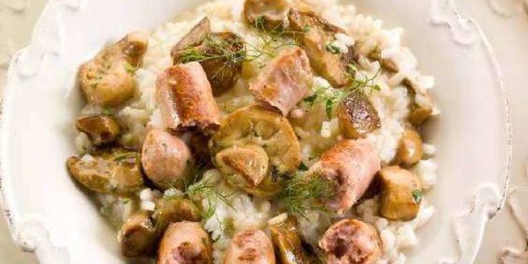 Деревенский рис с сосисками и грибами - рецепт приготовления с фото от Maggi.ru