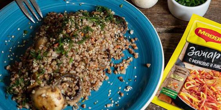 Гарнир из гречки с грибами, с конопляным маслом и ядром: рецепт с фото