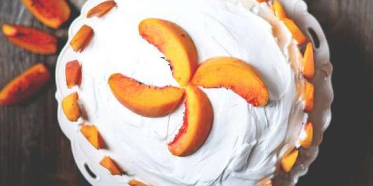 Торт со сливочнотворожным кремом и персиками — рецепт с фото от Maggi.ru