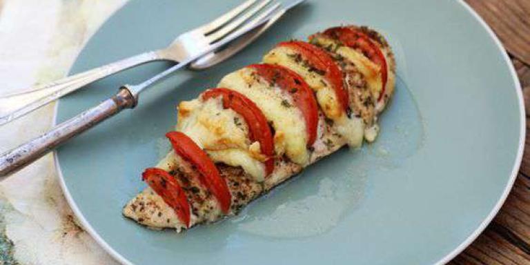 Куриные грудки с сыром и помидорами с приправой maggi®: рецепт с фото