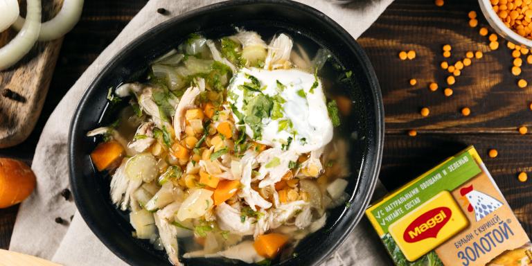 Простой суп с красной чечевицей, курицей и овощами: рецепт с фото