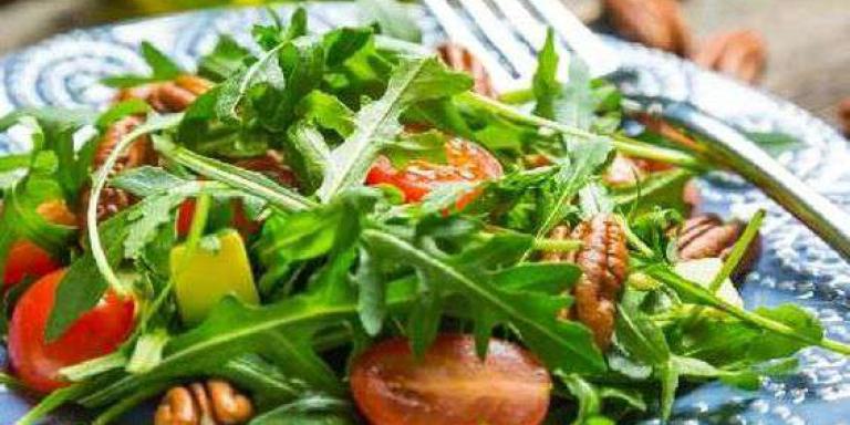 Салат с рукколой и помидорами черри — руккола с помидорами | maggi.ru