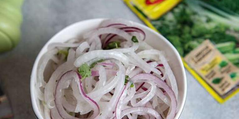 Салат из лука - рецепт приготовления с фото от Maggi.ru