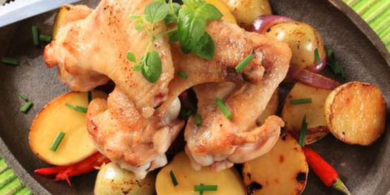Курица с картошкой в духовке с майонезом - рецепт с фото от Магги