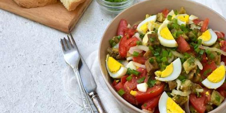 Салат с жареными баклажанами и яйцом - рецепт приготовления с фото от Maggi.ru