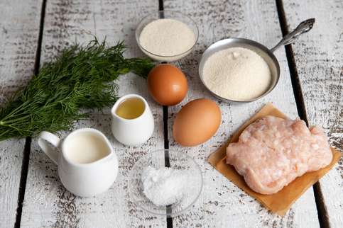 Подготовьте и отмерьте продукты. Подготовьте и отмерьте продукты.