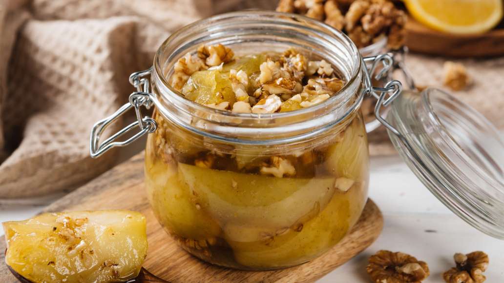 Яблочное варенье с лимоном и грецкими орехами - рецепт приготовления с фото от Maggi.ru
