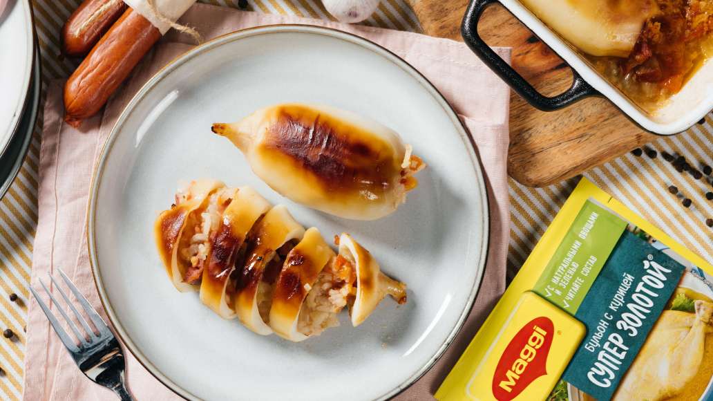 Кальмары, фаршированные рисом и острыми колбасками - рецепт от Магги