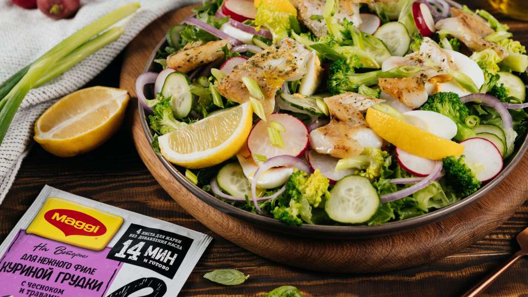 Фитнес-салат с минтаем - рецепт приготовления с фото от Maggi.ru