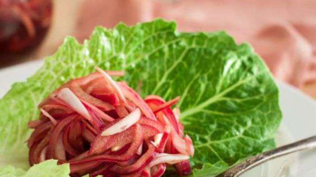 Маринованный лук с уксусом: как замариновать лук, рецепт от Магги