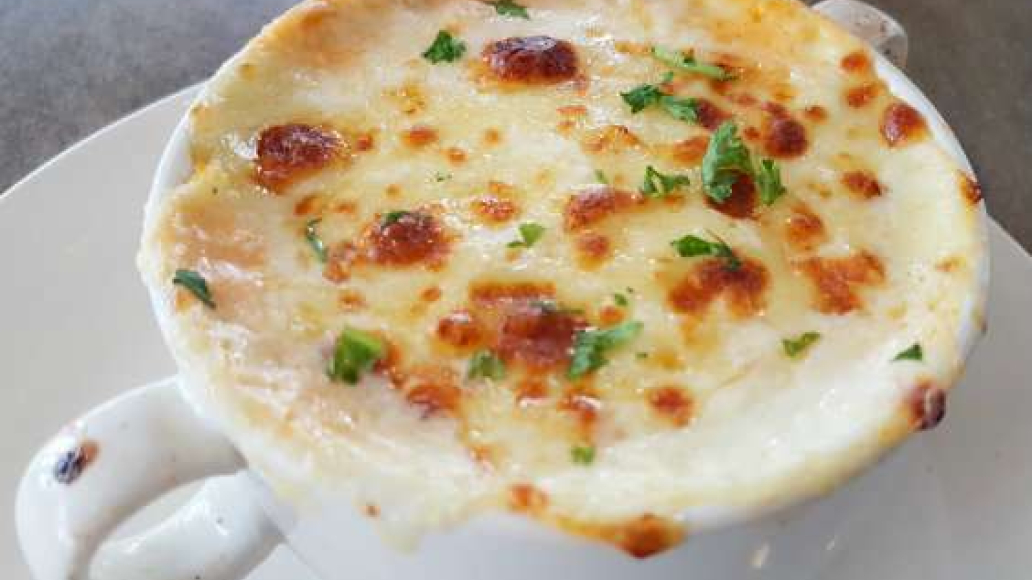 Кальмары с грибами в духовке - рецепт приготовления с фото от Maggi.ru