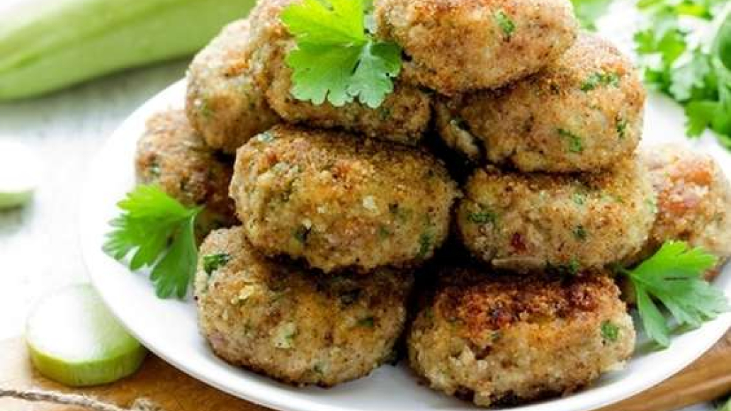Котлеты из кабачков и кукурузы - рецепт приготовления с фото от Maggi.ru