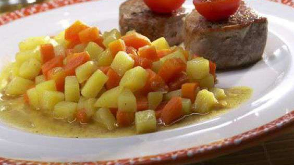 Картофель с овощами и вином - рецепт приготовления с фото от Maggi.ru