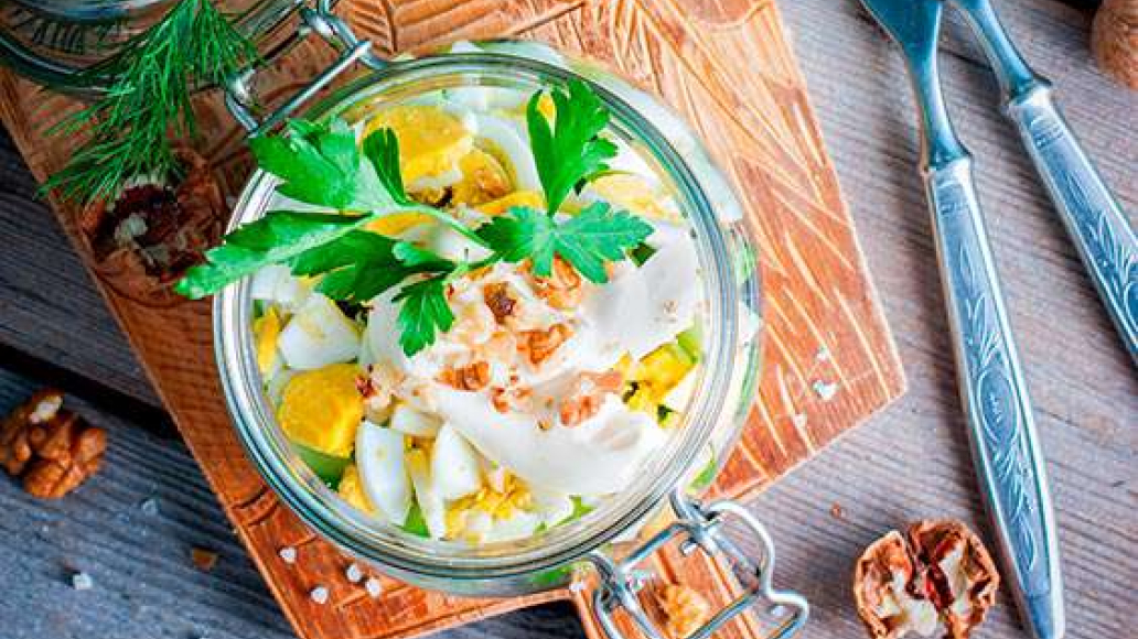 Салат из курицы с ананасом и черносливом, пошаговый рецепт с фото