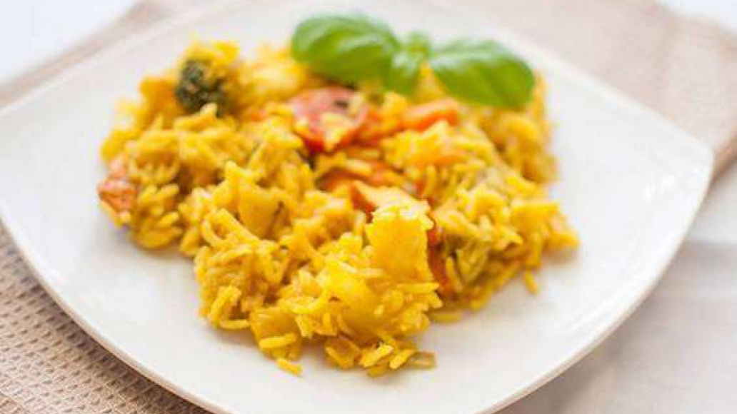 Курица с рисом и шафраном - рецепт приготовления с фото от Maggi.ru
