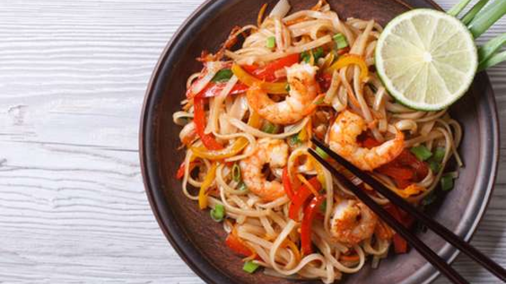 Рисовая лапша с морепродуктами - рецепт приготовления с фото от Maggi.ru