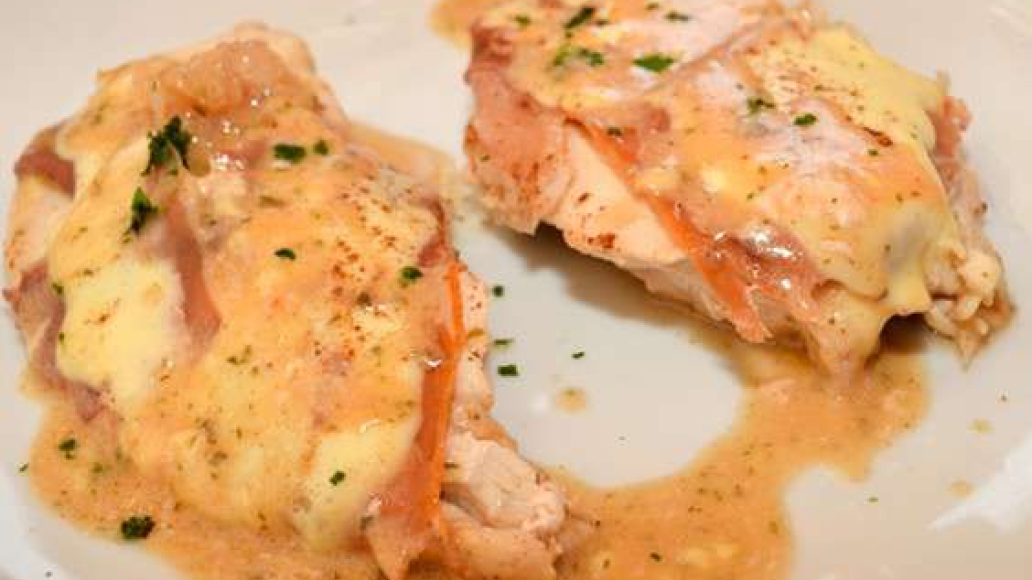 Куриные рулетики с сыром, морковью - рецепт приготовления с фото от Maggi.ru