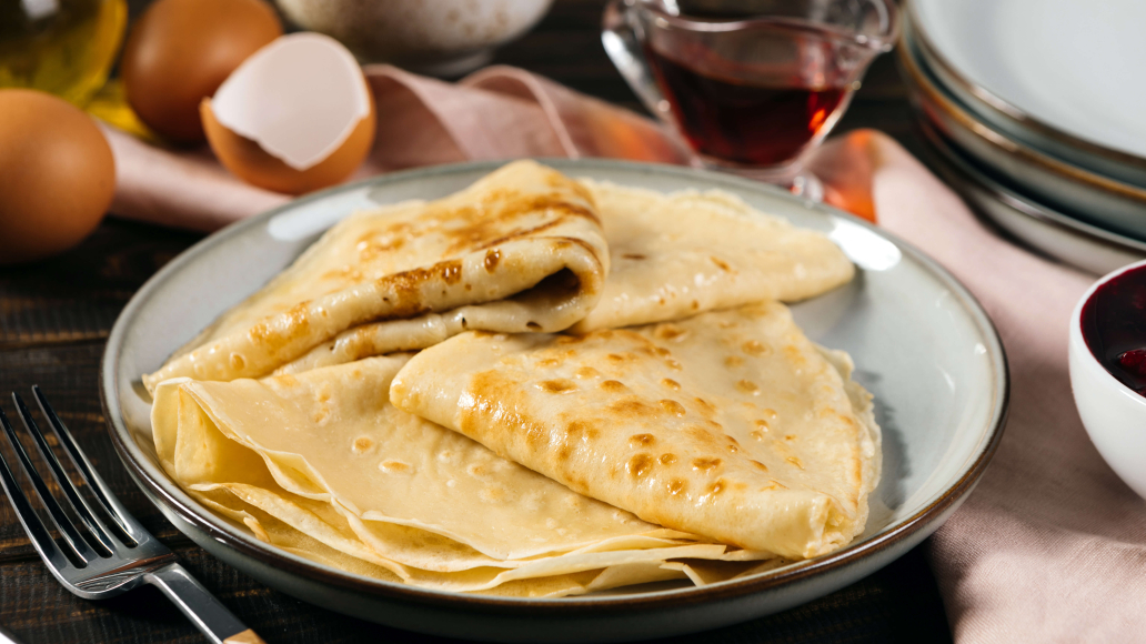 Очень тонкие блины на воде и пшеничной муке - рецепт приготовления с фото от Maggi.ru
