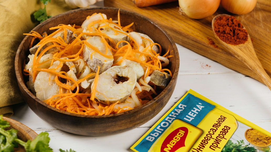 Минтай, маринованный с морковью и луком - рецепт приготовления с фото от Maggi.ru