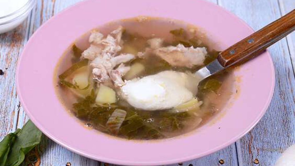 Зеленый борщ с щавелем и курицей - рецепт приготовления с фото от Maggi.ru