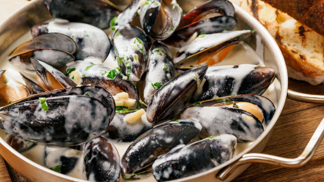 Мидии в сливочном соусе