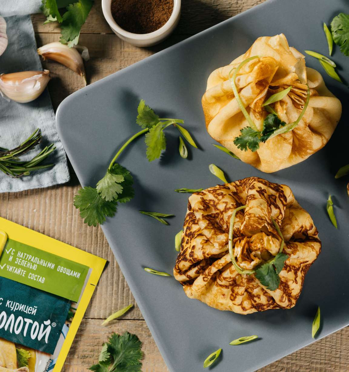 Нежные блины со сливочной курицей и розмарином - рецепт приготовления с фото от Maggi.ru