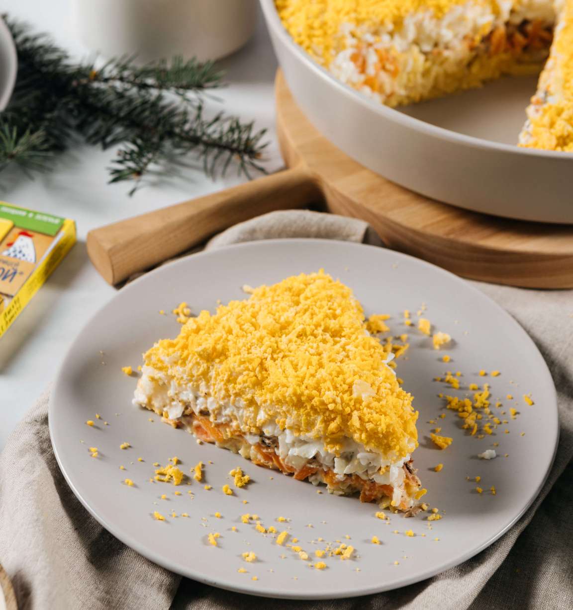 Салат мимоза с рыбными консервами и отварным рисом - рецепт от Магги