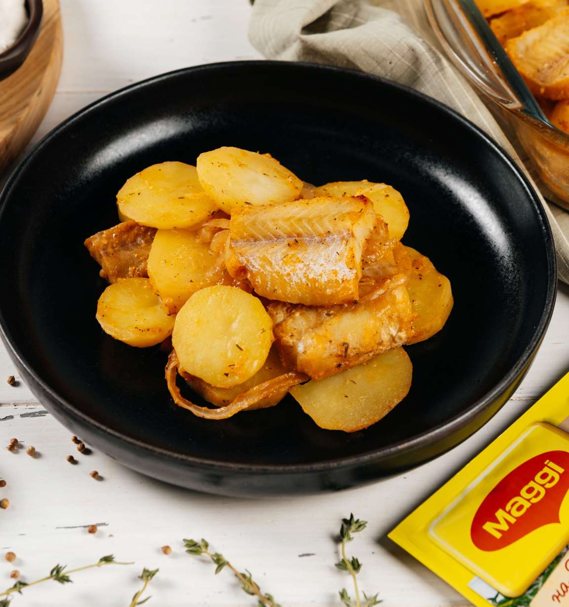 Минтай, запеченный с картошкой - рецепт приготовления с фото от Maggi.ru