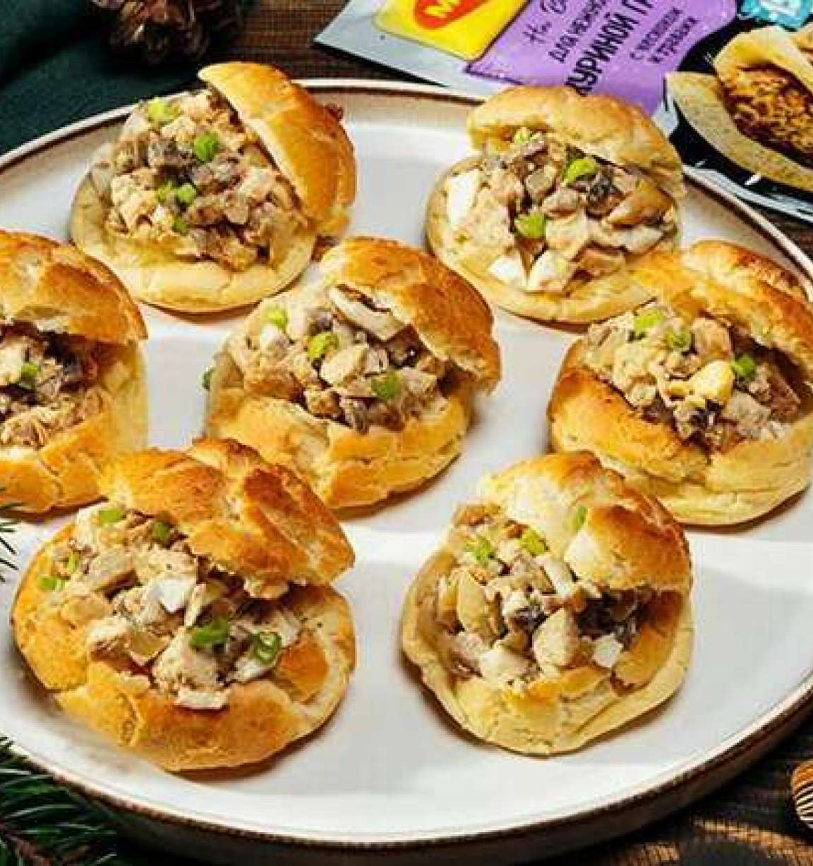 Сочные профитроли с курицей, яйцом и грибами, пошаговый рецепт с фото