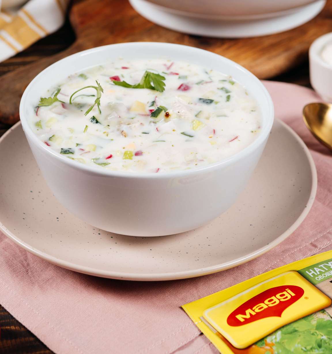 Кефирная окрошка с запеченной пряной курицей, пошаговый рецепт с фото
