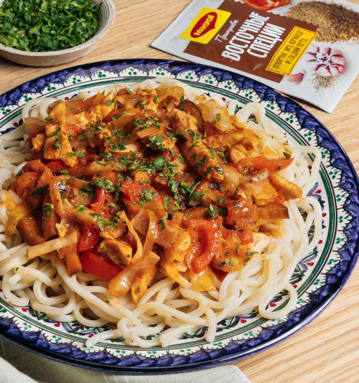 Лагман с курицей и овощами - рецепт приготовления с фото от Maggi.ru