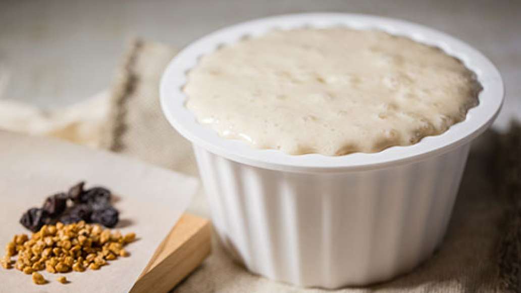 Шаг 1 - Кулич без глютена с орехами, изюмом и апельсиновой цедрой